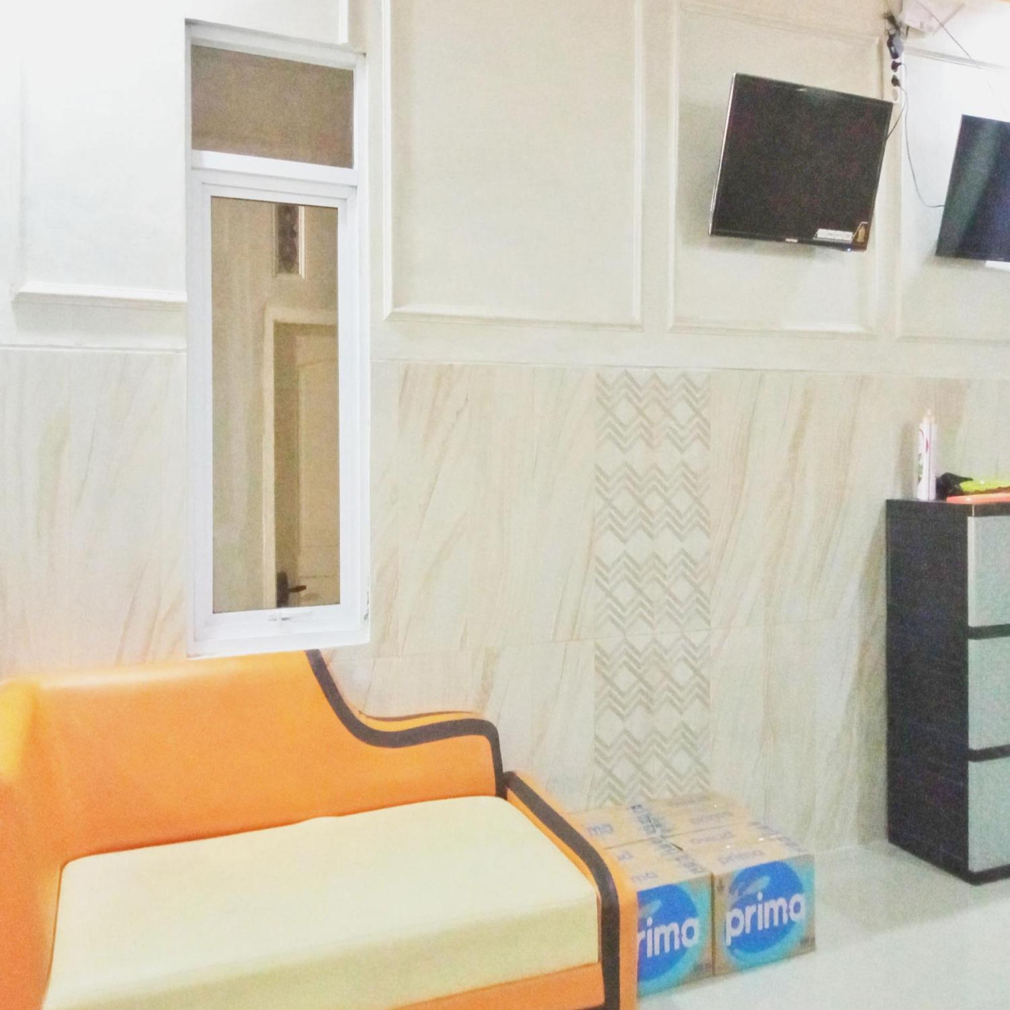 Rifal Inn Mitra Reddoorz Tegal Kültér fotó